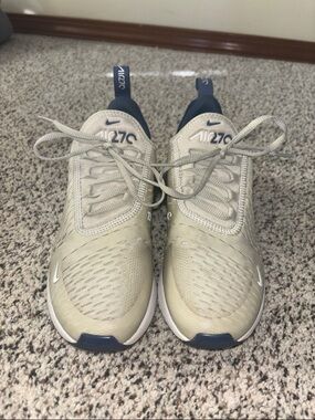 Nike Air Max 270